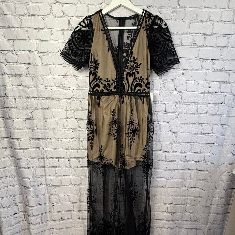 Lace Romper Maxi Dress Black and Nude Size Small Nwt B